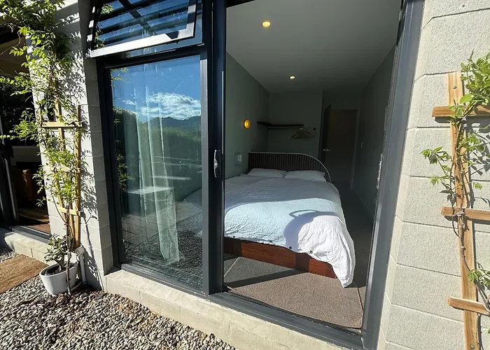 B Style And Tranquility In Nz
