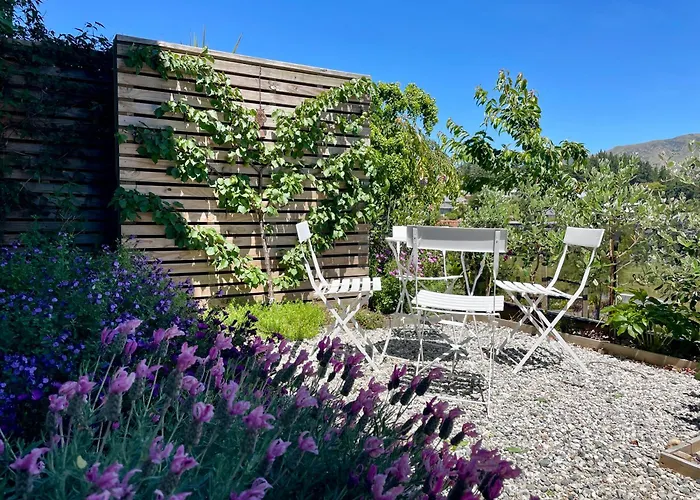 B Style And Tranquility In Nz
